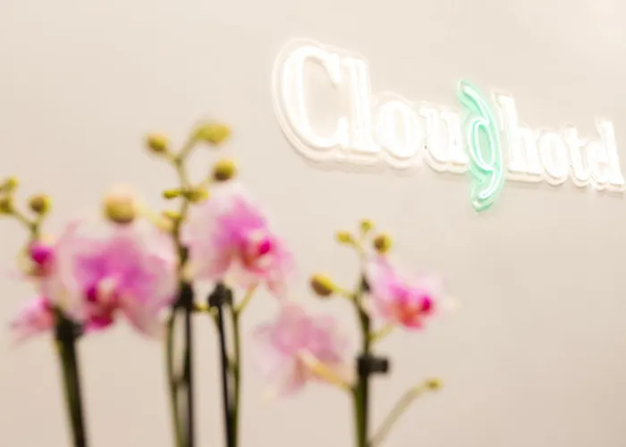 Cloud 9 Otel
